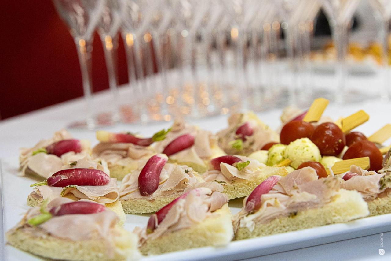 Logis Hotel & Restaurant - Le Relais De Montigny Montigny  Kültér fotó