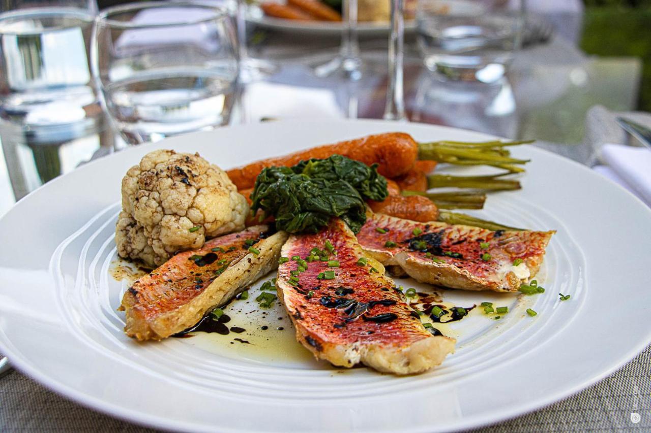 Logis Hotel & Restaurant - Le Relais De Montigny Montigny  Kültér fotó